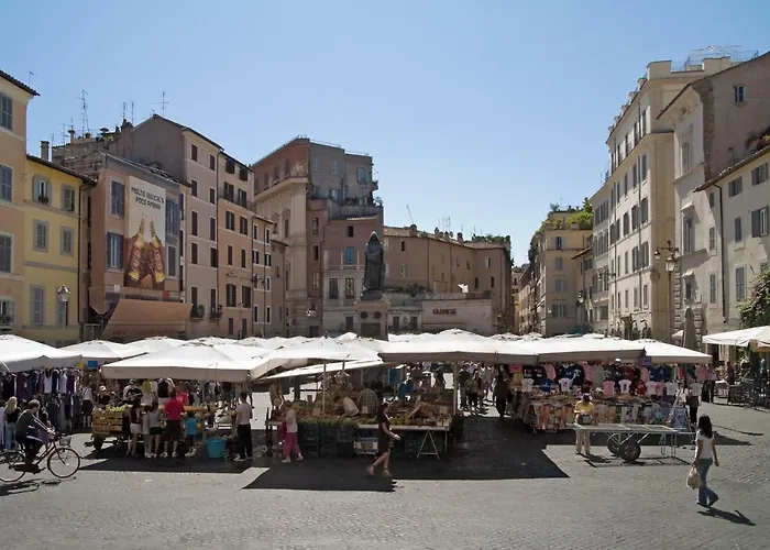 Farnese House In Rome
